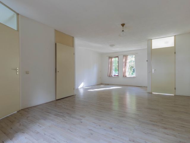Vijverbos 2, Hoofddorp