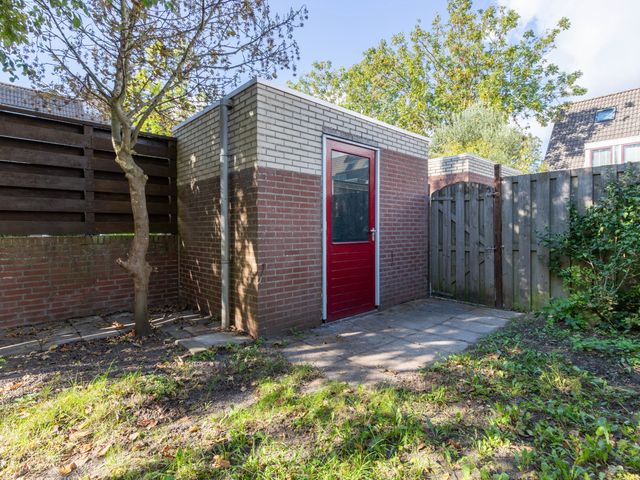 Vijverbos 2, Hoofddorp
