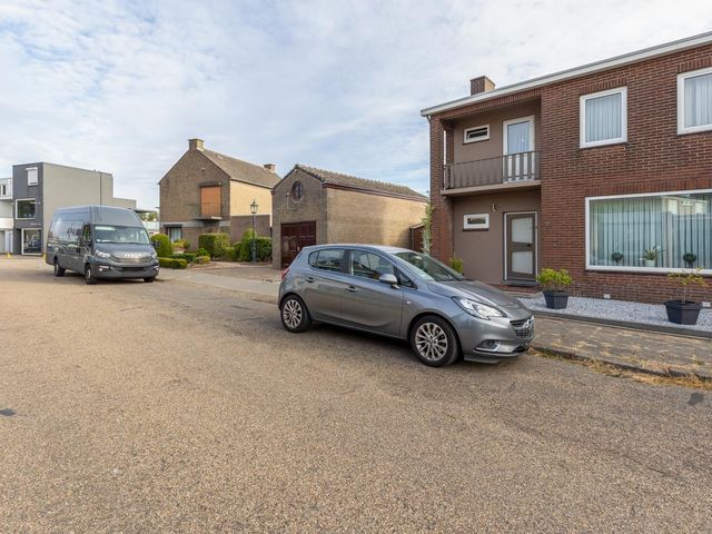 Henri Hermansstraat 31, Nuth