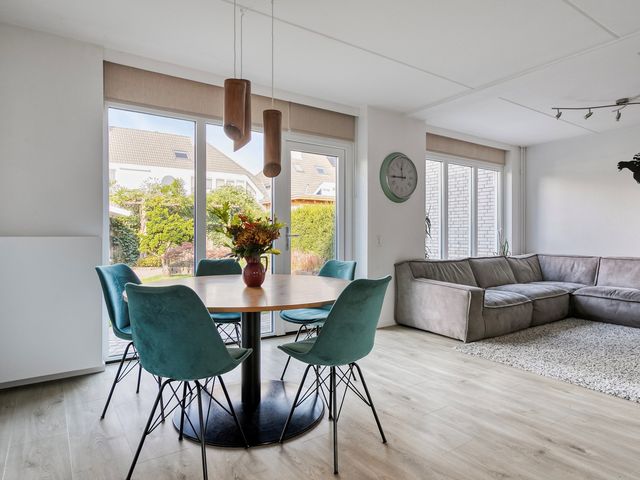 Krabbelaar 6, Sliedrecht