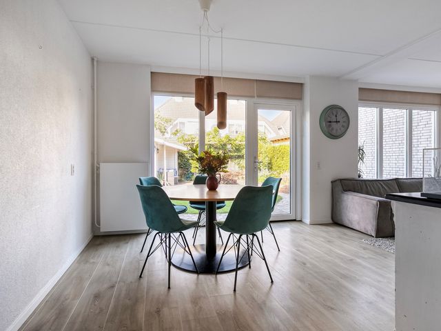 Krabbelaar 6, Sliedrecht
