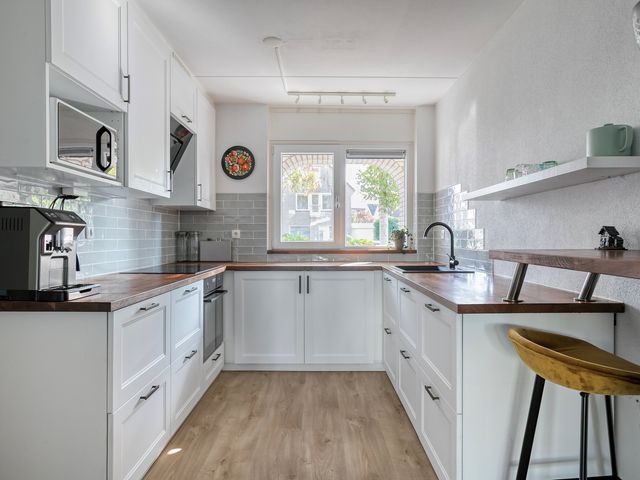 Krabbelaar 6, Sliedrecht