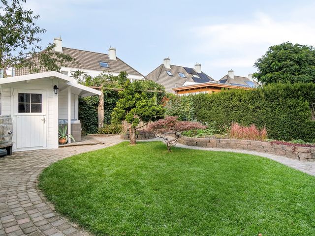 Krabbelaar 6, Sliedrecht