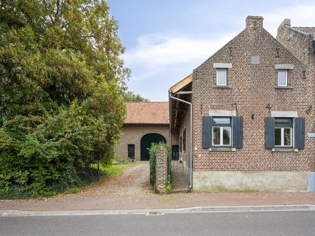 Everstraat 44, Einighausen