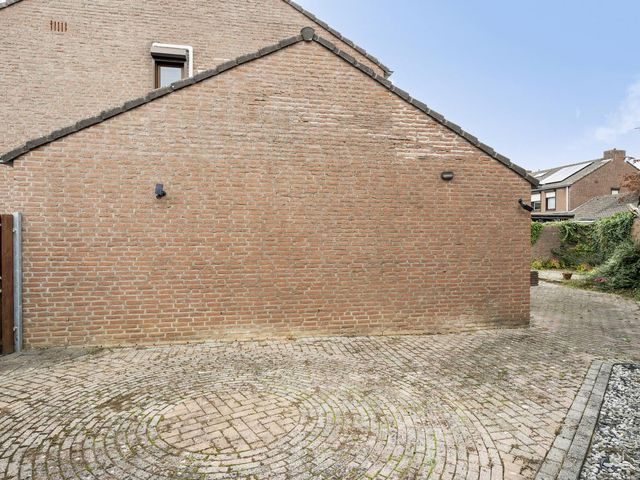 Burg Kurversstraat 29, Urmond