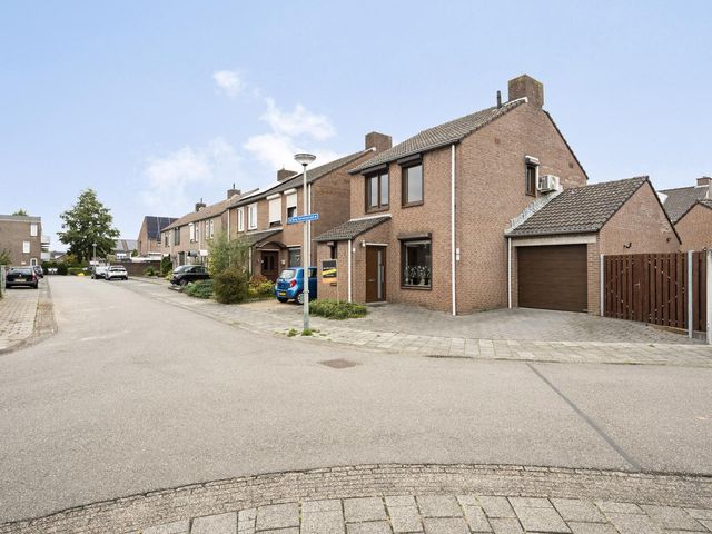 Burg Kurversstraat 29, Urmond