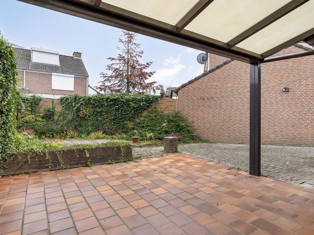 Burg Kurversstraat 29, Urmond