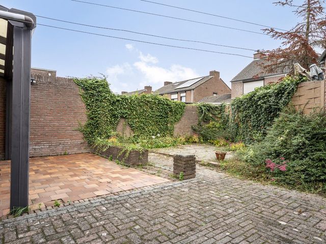 Burg Kurversstraat 29, Urmond
