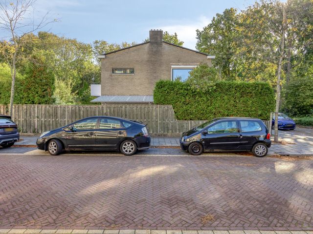Ridderspoorlaan 2, Oegstgeest