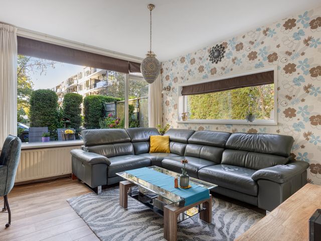 Ridderspoorlaan 2, Oegstgeest