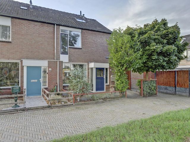 De Gasperistraat 10, Goes