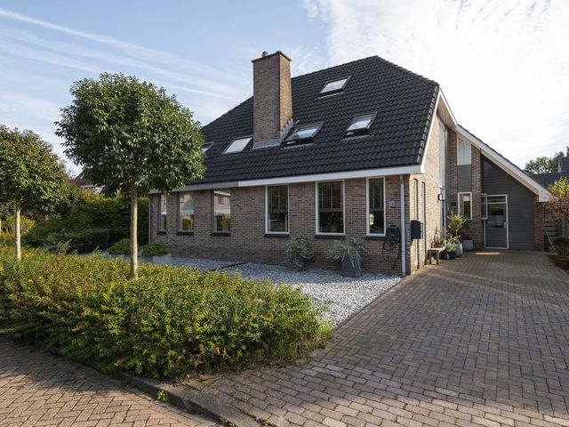 Huijgendijk 14, Wervershoof