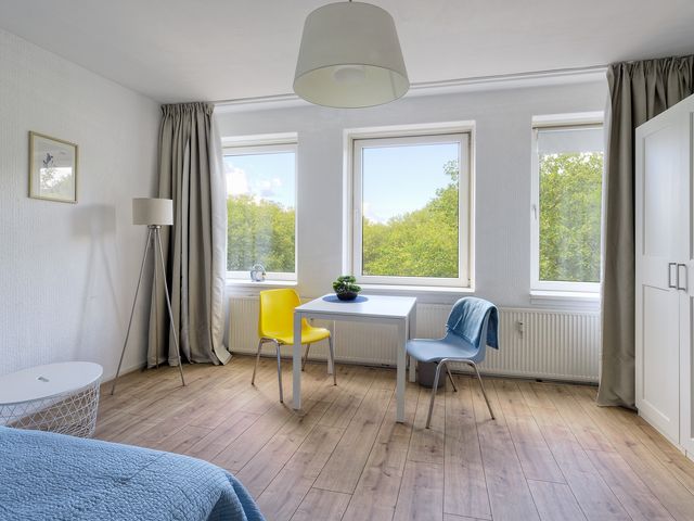 Van Nijenrodeweg 198, Amsterdam