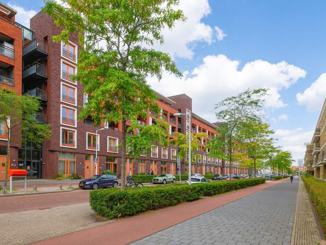 Leeuwendalersweg 614, Amsterdam