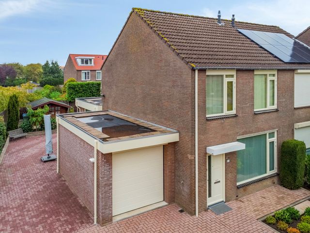 'T Magesijn 76, Klundert