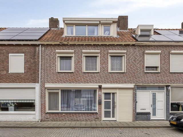 Karperstraat 15, Tilburg
