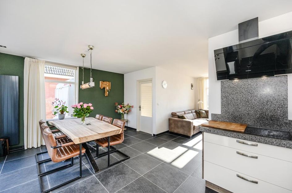Dorpsstraat 792