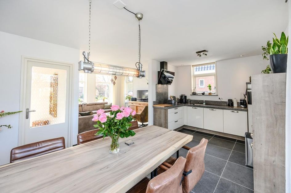 Dorpsstraat 792