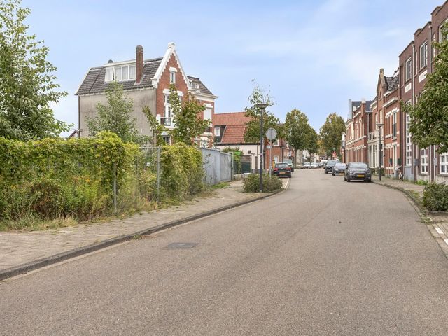 C.J. Snuifstraat 2 4, Enschede