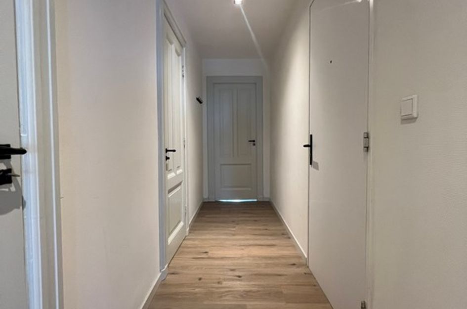 Van Vollenhovenstraat 25D