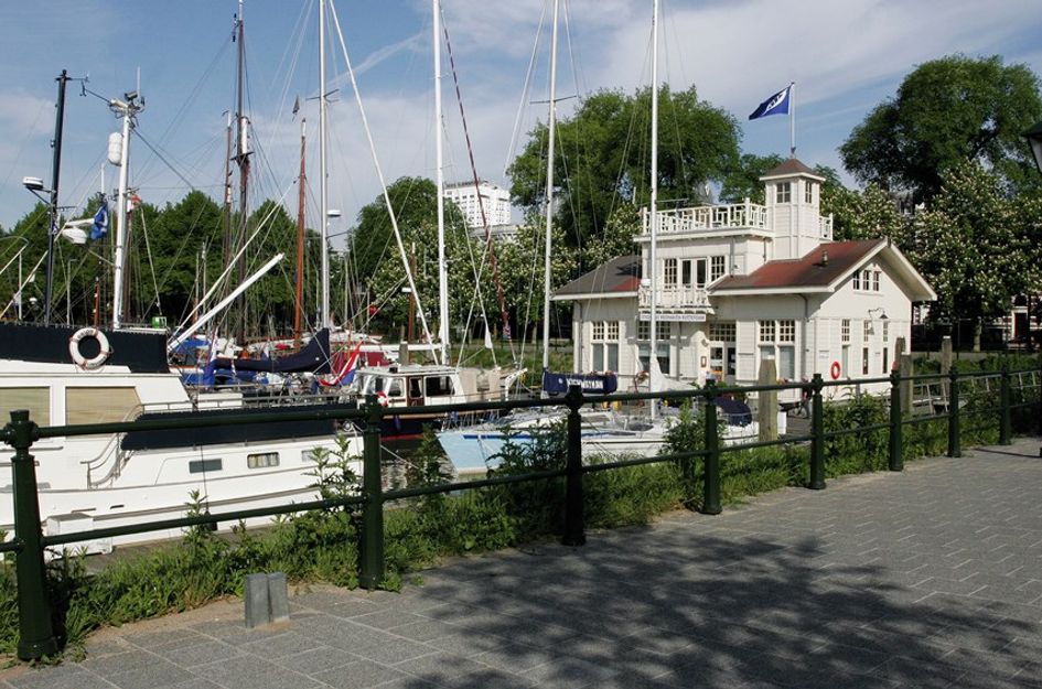 Van Vollenhovenstraat 25D