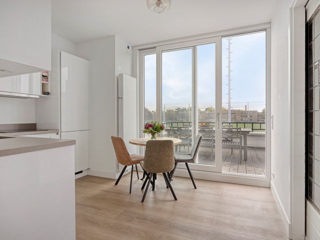 Voorthuizenstraat 242, Den Haag