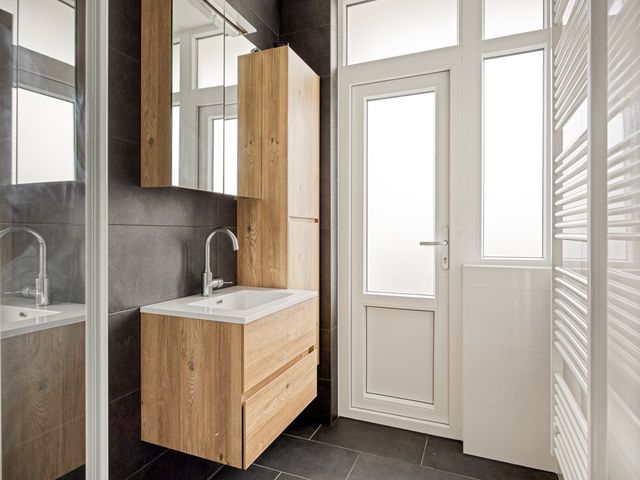 Voorthuizenstraat 242, Den Haag