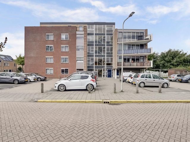 Leeuweriklaan 124, De Lier