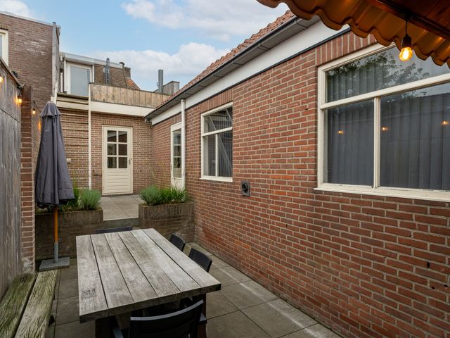 Oosteind 70, Sprang-Capelle