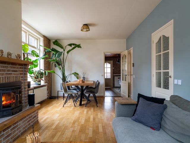 Oosteind 70, Sprang-Capelle