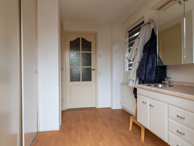 Oosteind 70, Sprang-Capelle