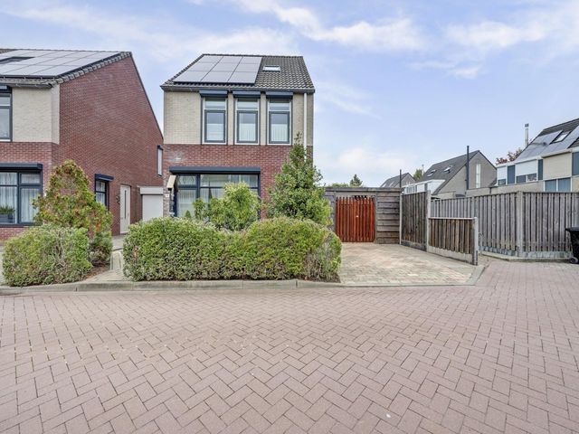 Piermanstraat 9, Krabbendijke