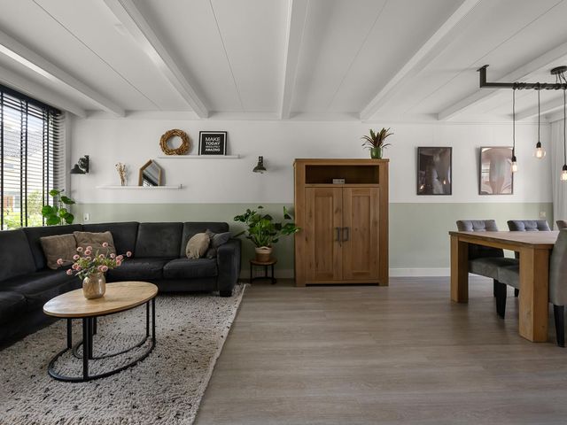 Assumburgstraat 12, Assendelft