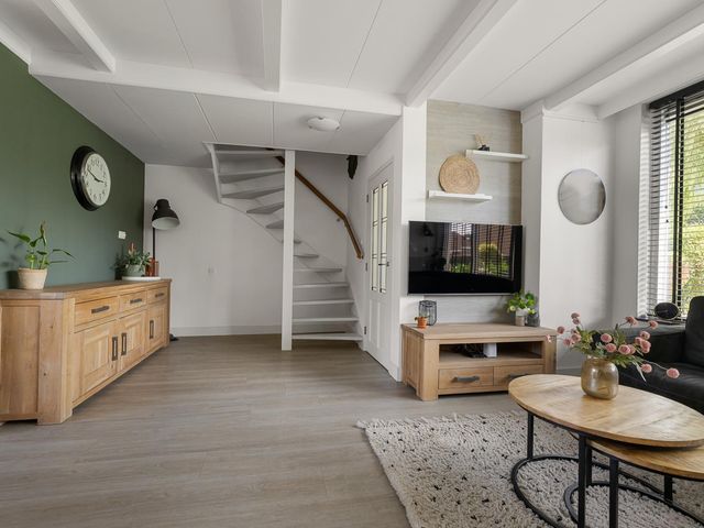 Assumburgstraat 12, Assendelft