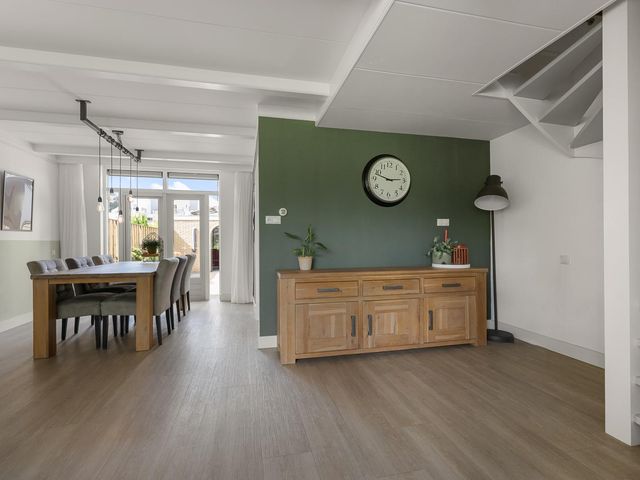 Assumburgstraat 12, Assendelft