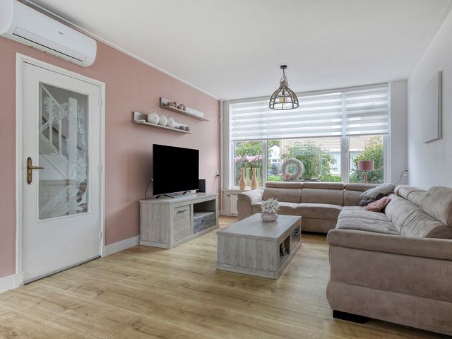 Jonker Aartendam 9, Brakel