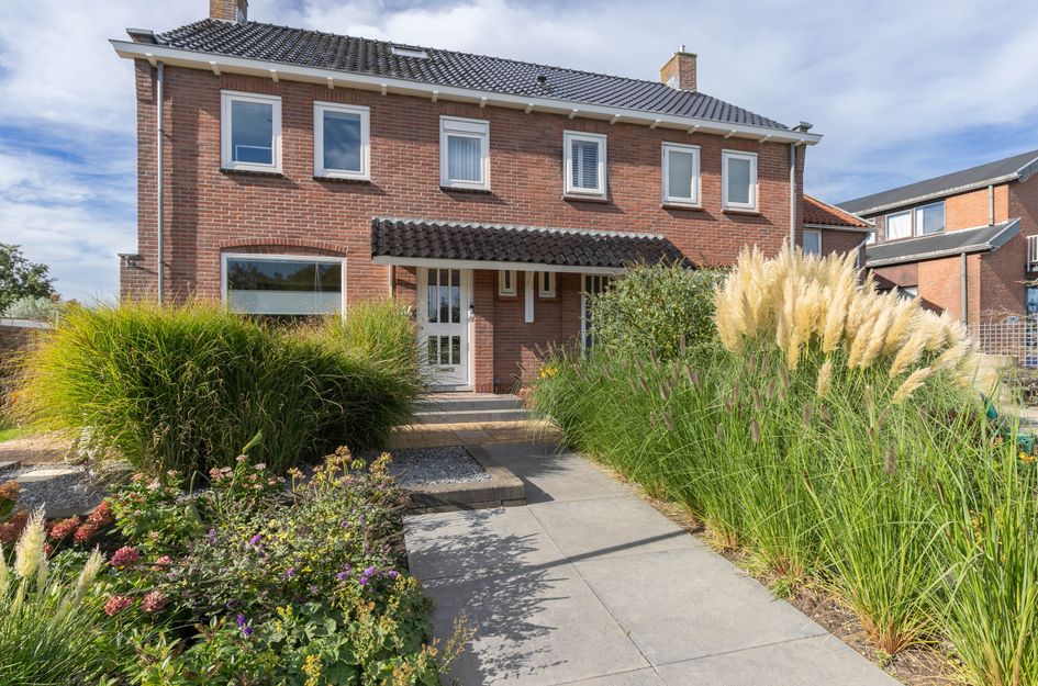 Noordeinde 64