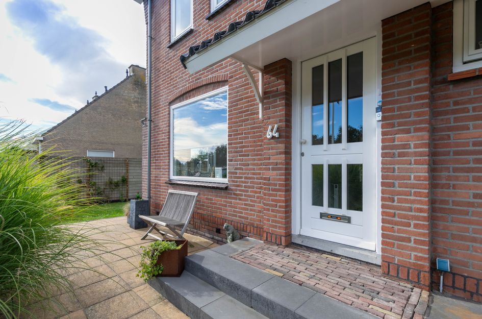 Noordeinde 64