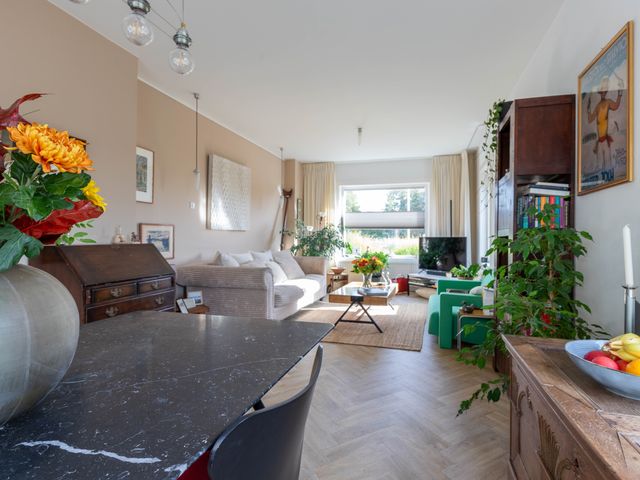 Noordeinde 64, Leimuiden