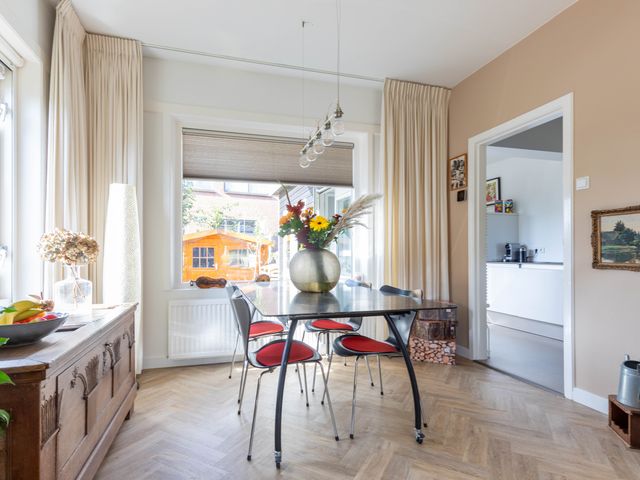 Noordeinde 64, Leimuiden