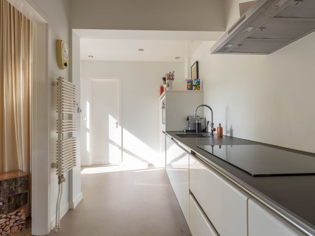 Noordeinde 64, Leimuiden
