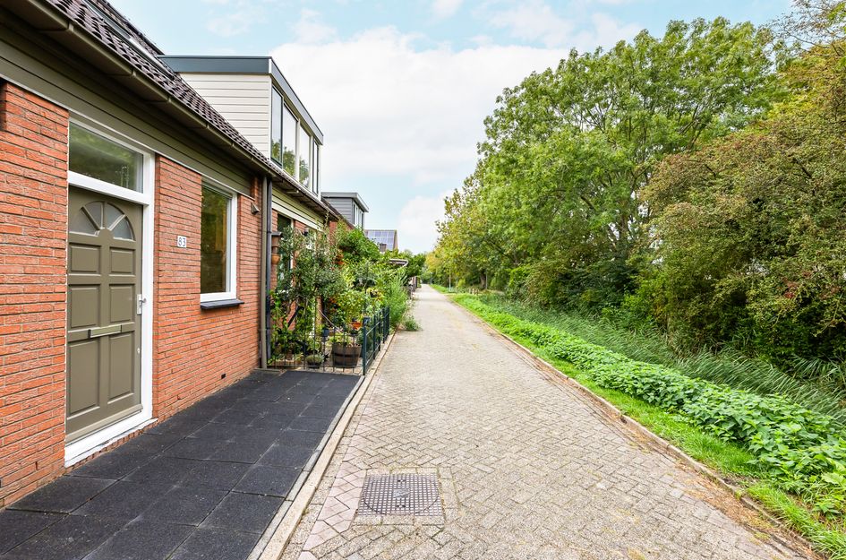 Doornenburg 83