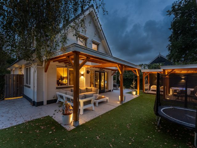 W.B. van der Veldenstraat 6, Alblasserdam