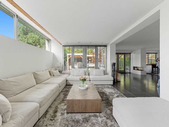 W.B. van der Veldenstraat 6, Alblasserdam