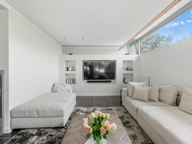 W.B. van der Veldenstraat 6, Alblasserdam