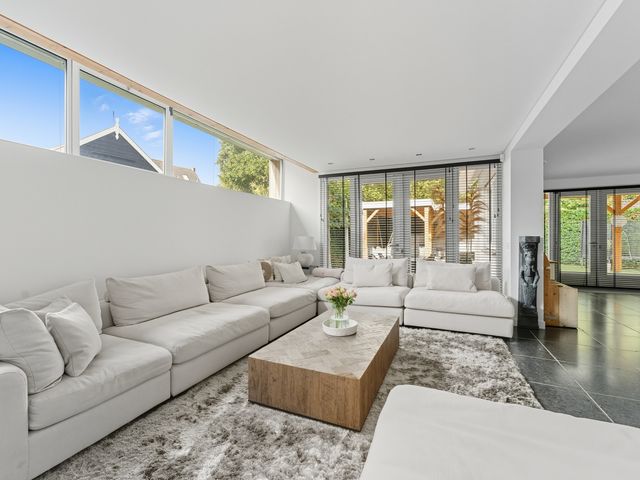 W.B. van der Veldenstraat 6, Alblasserdam