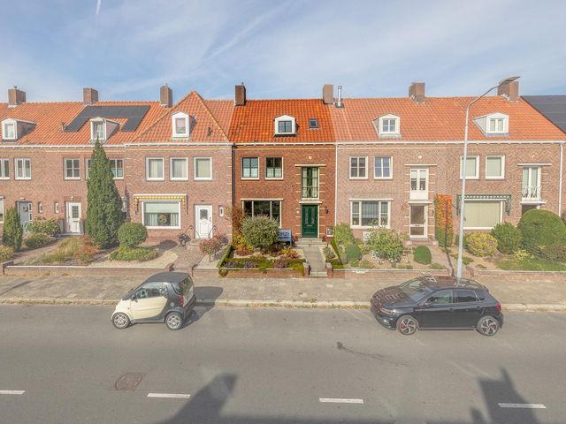 Alberdingk Thijmstraat 18, Venlo