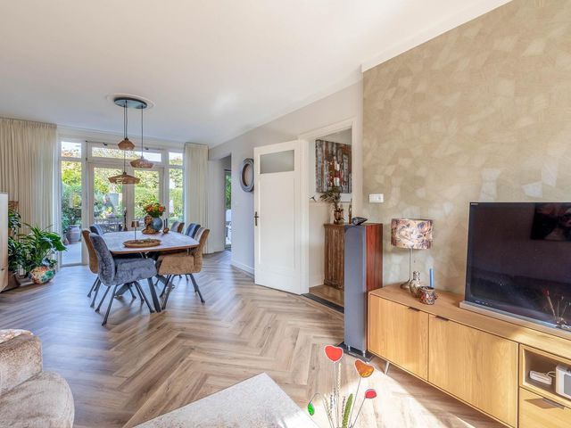 Alberdingk Thijmstraat 18, Venlo