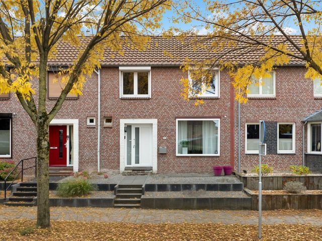 Van Itersonstraat 28, Geleen