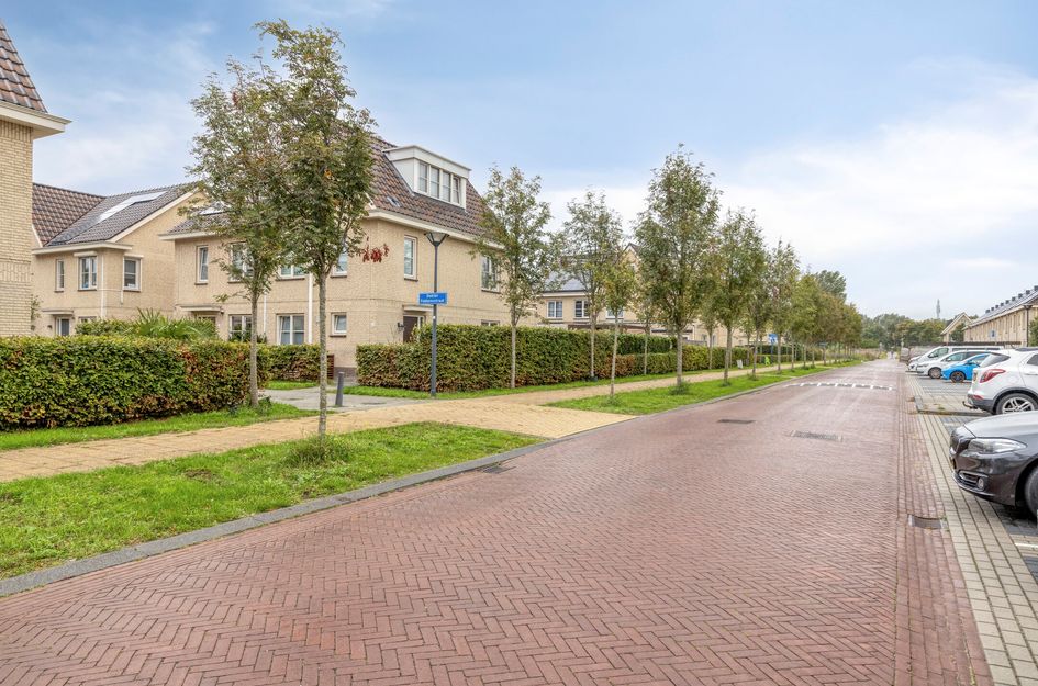 Dokter Fokkensstraat 8